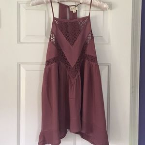 Lace detailed tank top